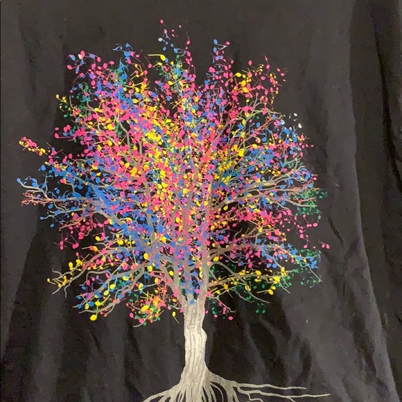 Black long sleeve t-shirt with tree design ▪️ - Picture 2 of 4